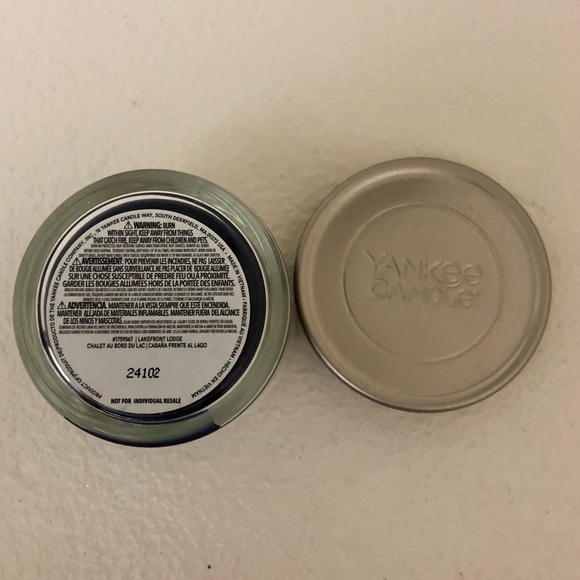 Yankee Candle Signature Tumbler Candle, Lakefront Lodge - Picture 8 of 11